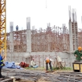 Lĩnh vực xây dựng hút dòng tiền nhờ kỳ vọng đầu tư công.