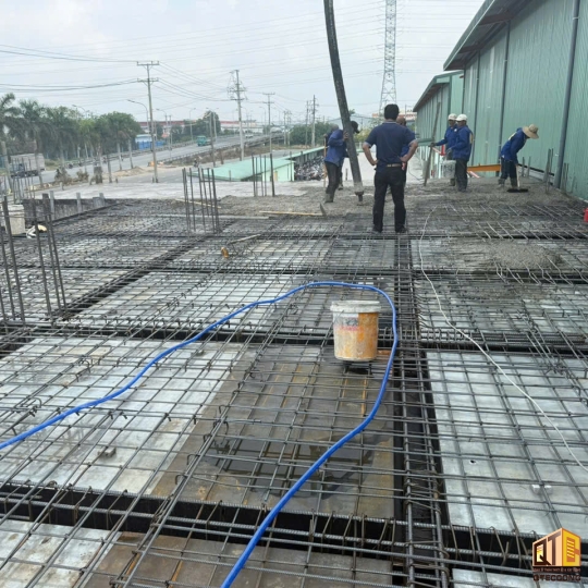 THI CÔNG NHÀ XƯỞNG LONG AN